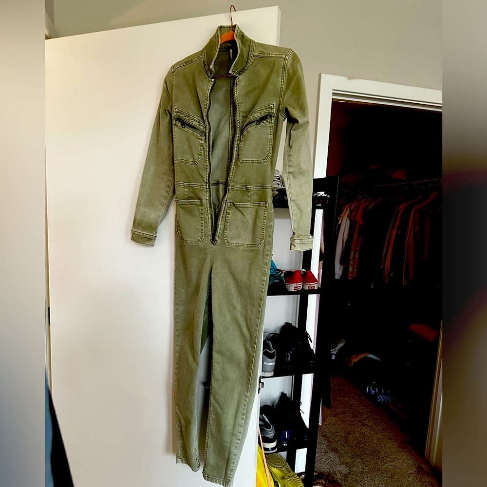 Free People LENOX Jumpsuit!! XS